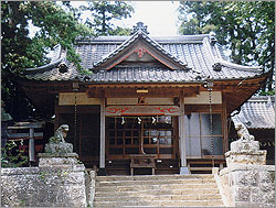 側高神社本殿