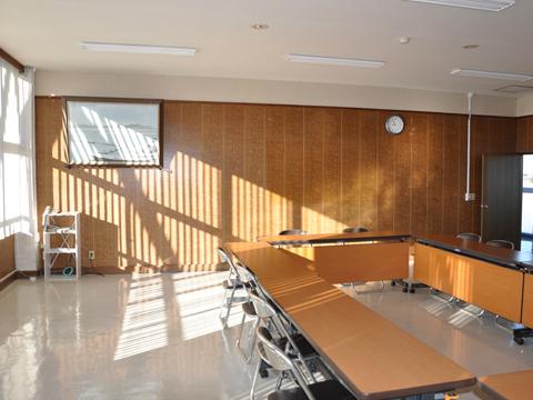 河内町役場内観01